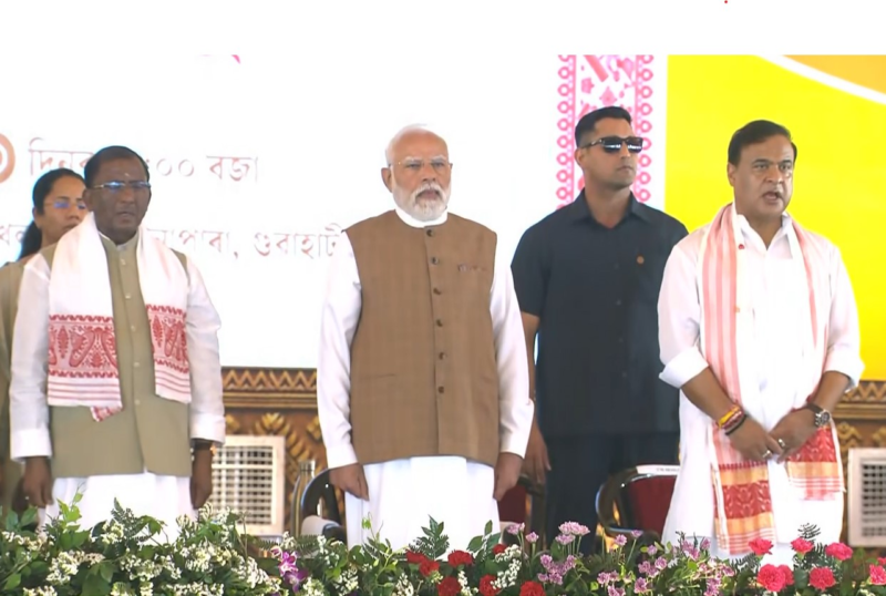 Himanta Biswa Sarma sworn in as Assam Chief Minister for second term ...